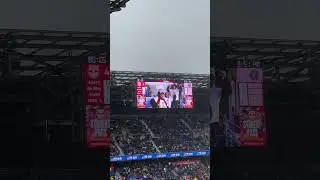 Hola MrBeast en las pantallas de los New York Red Bulls