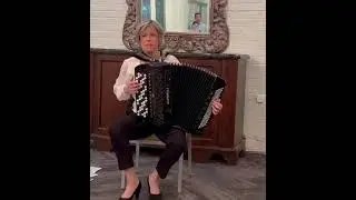 BOUCHEIX Nathalie - accordéon solo, Besame Mucho