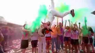 Ready to get a little messy and have lots of fun with Holi King Color powder?