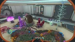 Subnautica - Swimming with the fish & aquarium dance floor