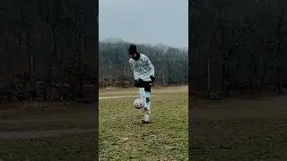 FANCY FOOTBALL SOCCER BALL PICK UP ATW JUGGLING SKILL TRICK #ivanwmgamer