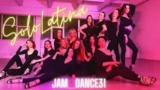 Solo Latina Lady style 2022 music video