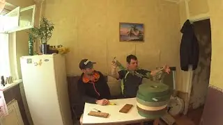Женя  АКТИВНО нам помогает