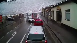 Čadca: Policajná naháňačka skončila nehodou