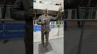 Los Angeles Kings Statues and Monument at Crypto Arena (2023)