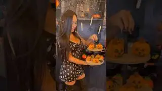 Pumpkin Rice Krispie Treats! | Halloween Rice Krispie Treats 