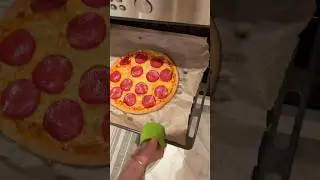 Пепперони или с тунцом ? #shortvideo #shorts #cooking