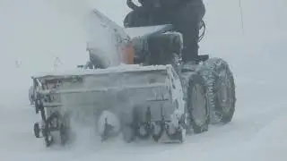 Снег идет