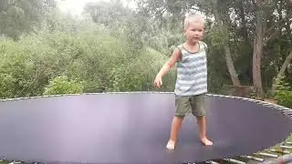 Владик на природе, Vladik in nature, trampoline in nature, trampoline, батут на природе, батут