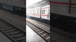 Kereta Api KRL Commuter Line JABODETABEK ▶️ 
