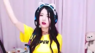 When You Sing On Stream But There is No Music