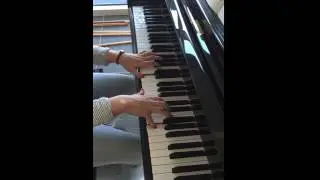 Staccato vs Legato on a Piano