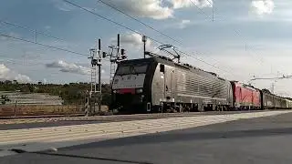 UN TRANSITO DAVVERO PARTICOLARE... NON GUARDATE SOLO LE LOCOMOTIVE!!!!