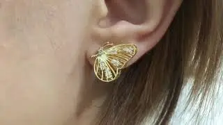 Золотистые серьги-бабочки