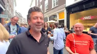 De Johan en Erik spelen