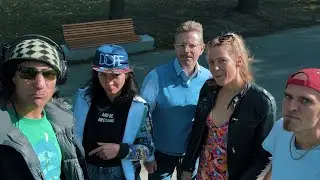 Thea & Coming Out - Just chilling