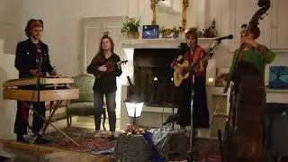 Roots (live session) - selveya (FKA Chloe et les Vaillantes)