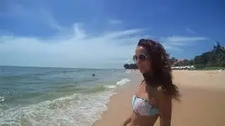 Dance on the sand, Mui Ne