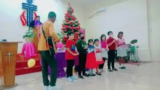 Baca Kitab Suci Dinyanyikan Oleh Anak Sekolah Minggu