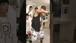 💜ЧИМИН ПОКАЗЫВАЕТ СВОЙ ПРЕСС💜