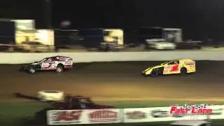 Brownstown Speedway : 09-20-2014 : Matt Boknecht & Devin Gilpin Heat Race Action