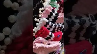 Все на МК по носочкам