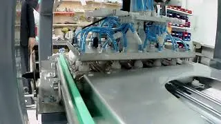 Манипулятор укладки печенья в короб.