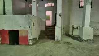 Warehouse to let in North End