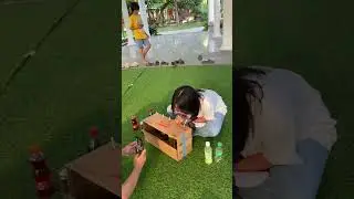 Permainan di stop karena lupa belum naruh uangnya.. padah sudah semangat nyedotnya.. 😂😂