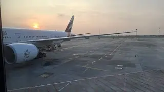 Holiday in Turkey - 8 Hours Flight with Emirates Boeing 777-300ER (JKT-DXB)