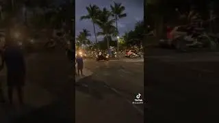 defile de moto au chaudron 974 le 24  décembre