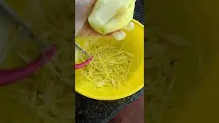 Vietnamese Mango Salad with Shrimp and Pork (Gỏi Xoài) 🥭 - full recipe on my blog!