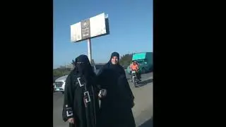 مخالفات مرورية عشوائية لازدحام السيارات في الدقهلية