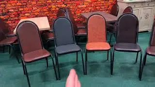 Стулья и столы для столовой, кафе.