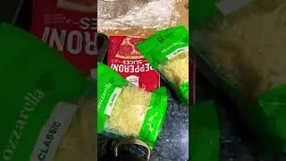 Making PIZZA