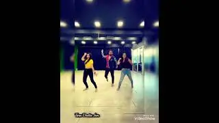Tanya Sharma & Kritika Sharma ve Vishal Singh dans 💫