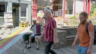 Straßenmusik am Samstagmorgen in der Oberstadt 2