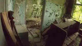 заброшенная музыкальная школа . Абхазия