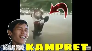 Video lucu ngakak | Naik motor santuy sambil Rebahan!