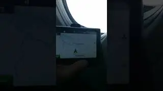 Что будет если включить автомобильный навигатор в самолёте