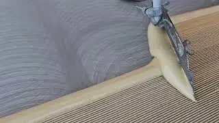 Jak nanést lepidlo na podlahu pri lepení krytin. Jedna z možnosti je pohodlně ve stoje s iTools