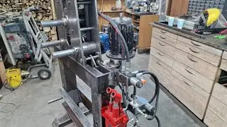 Amazing machine made of scrap metal - profile and pipe bender with a hydraulic press part 2
