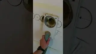Сверление глухих отверстий для подрозетников.