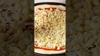 Corn Pizza Short