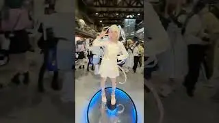 Cosplay 360° view