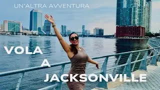 Vola con me a Jacksonville. Ponte blu, neri che cantano durante l’happy hour in divisa etc