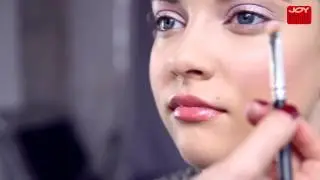 Jak na krémové oční stíny / JOY Beauty Studio