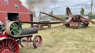 Scale Steam Engine Shelling Corn