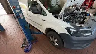 Volkswagen Caddy 2.0 tdi timing belt replacement.