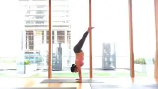 8months Pregnant Handstand Press Up